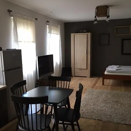 Studio1929